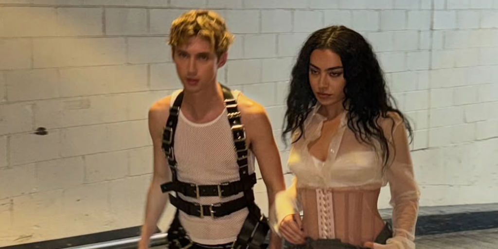 Charli XCX has just revealed an exciting twist for her upcoming performance at Primavera Sound 2025 in Barcelona. The pop star, who is set to headline the festival’s opening night, will be joined onstage by none other than Troye Sivan for a special performance dubbed Sweat Pt. 2.